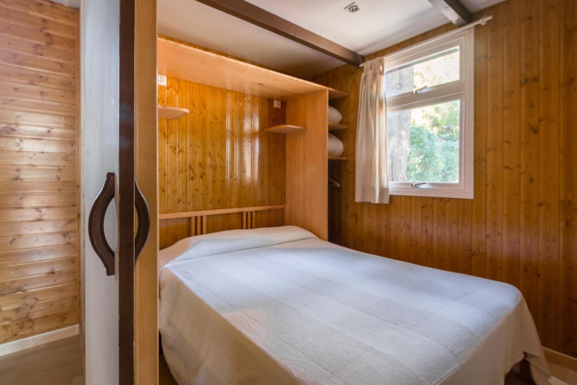 Holacamp Garrofer 2*