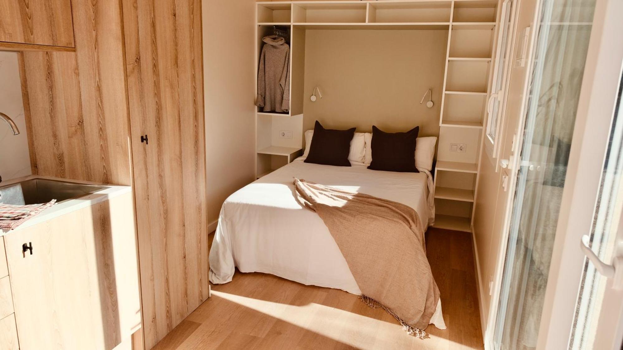 Holacamp Garrofer 2*