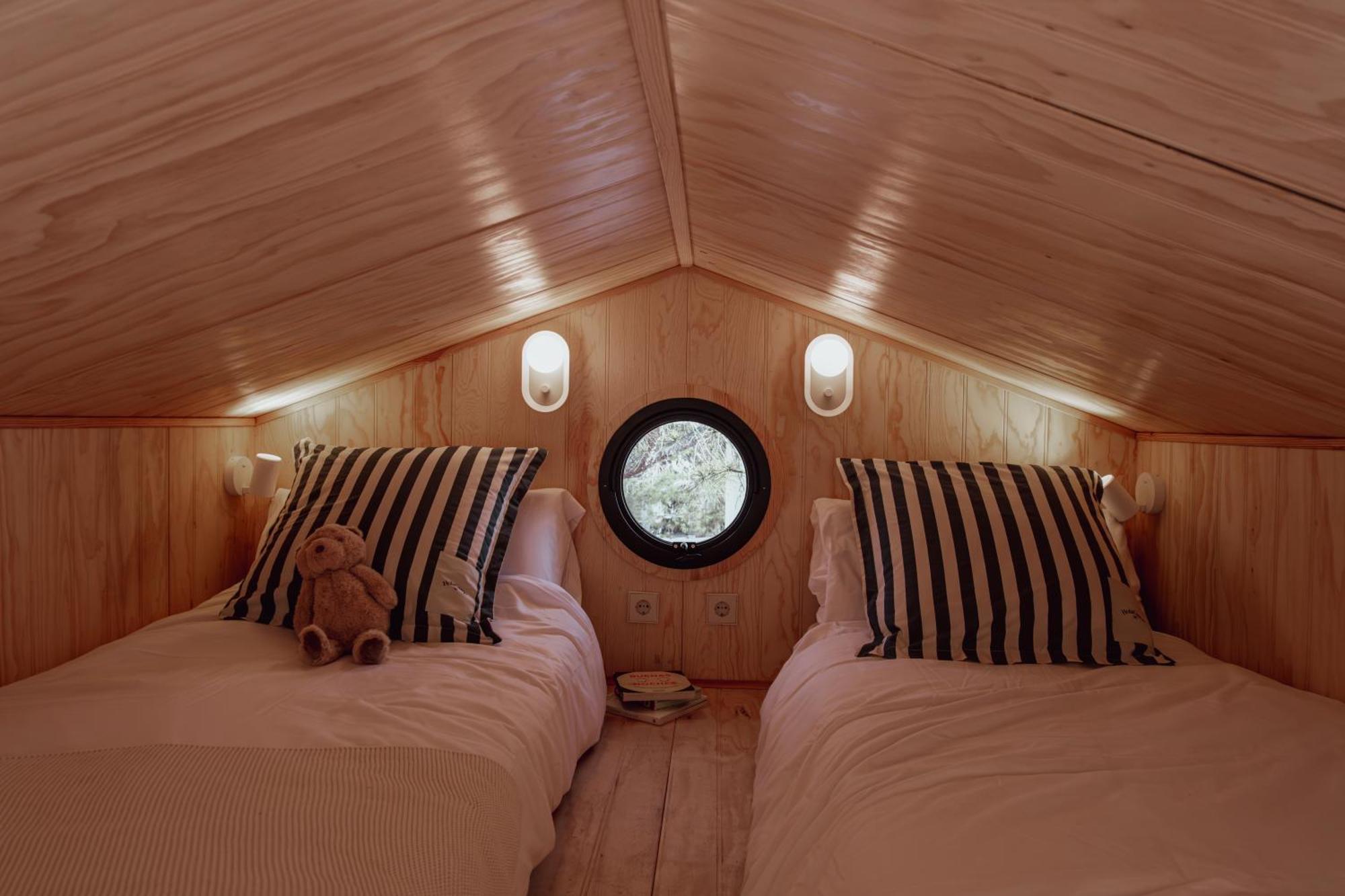 Holacamp Garrofer 2*